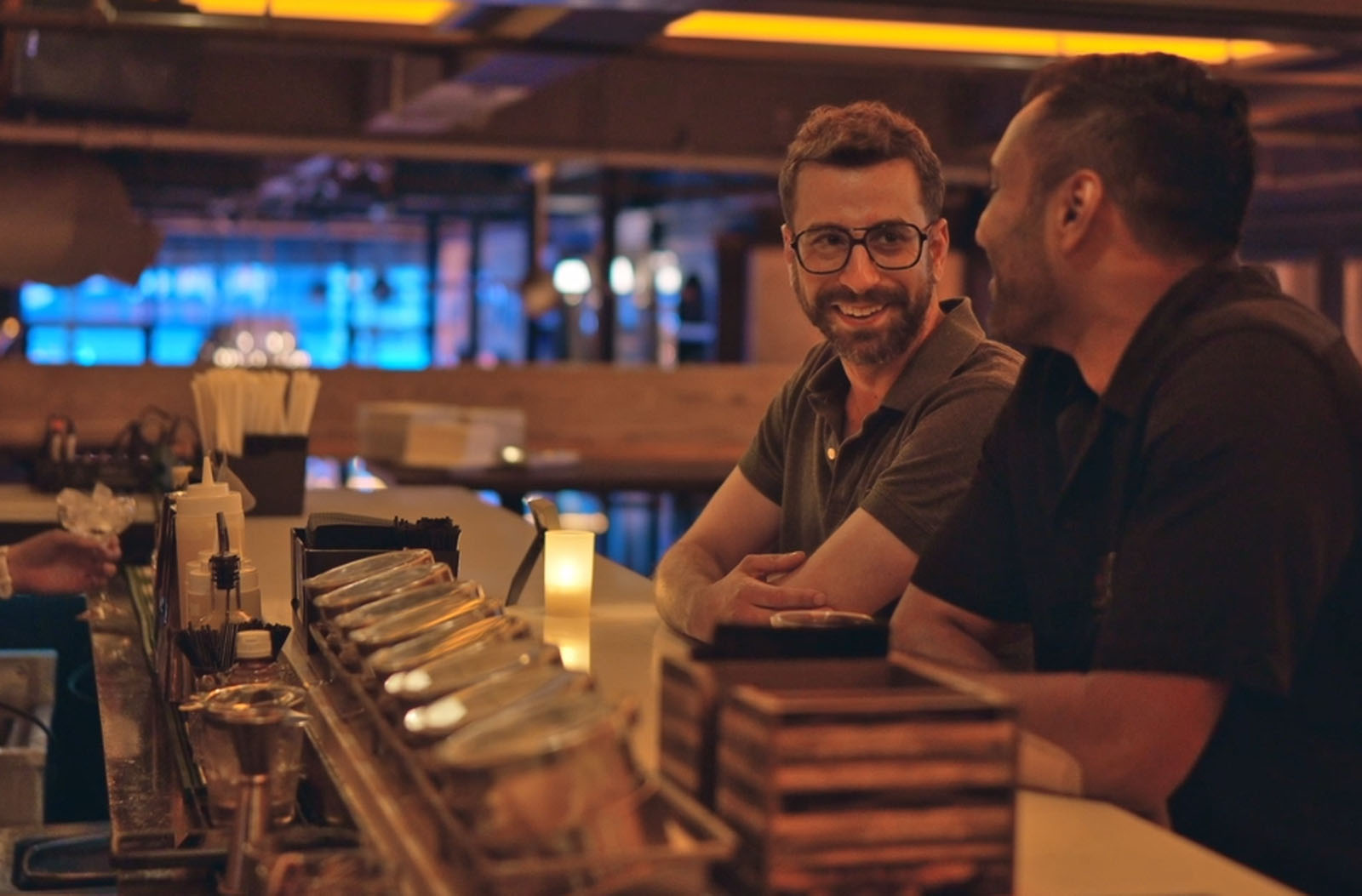 Casual business networking at bar NYC event photography